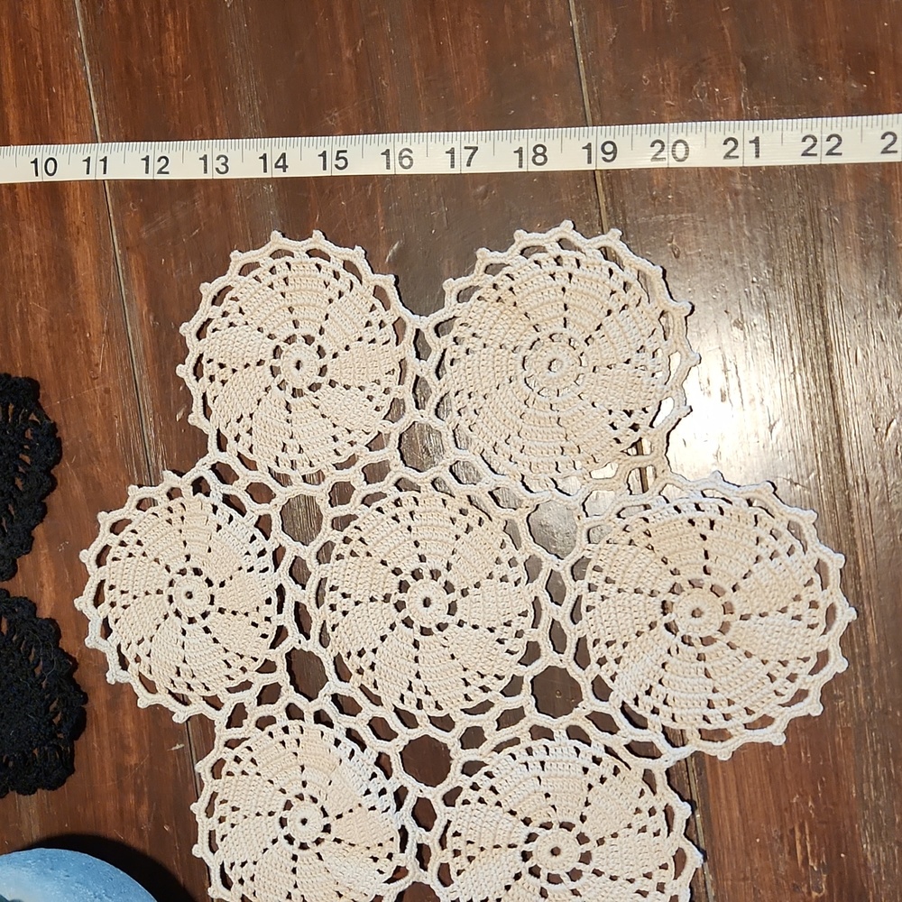 Homemade Tatted Doilies - Picture 6 of 6